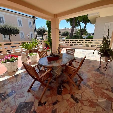 Bouganville Casa Vacanza Ambiente Climatizzato Con Wi Fi 피네토 외부 사진
