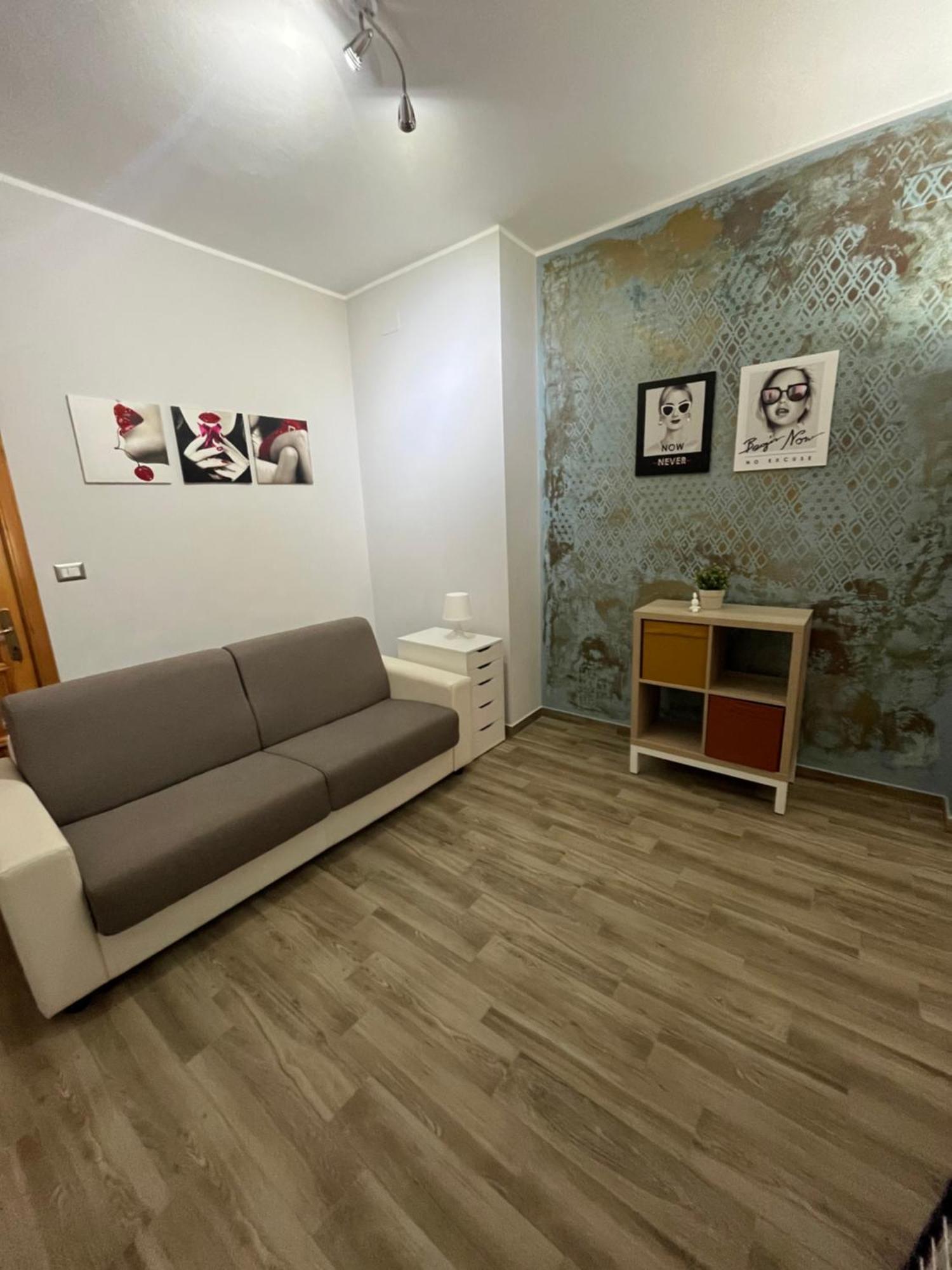 Bouganville Casa Vacanza Ambiente Climatizzato Con Wi Fi 피네토 외부 사진