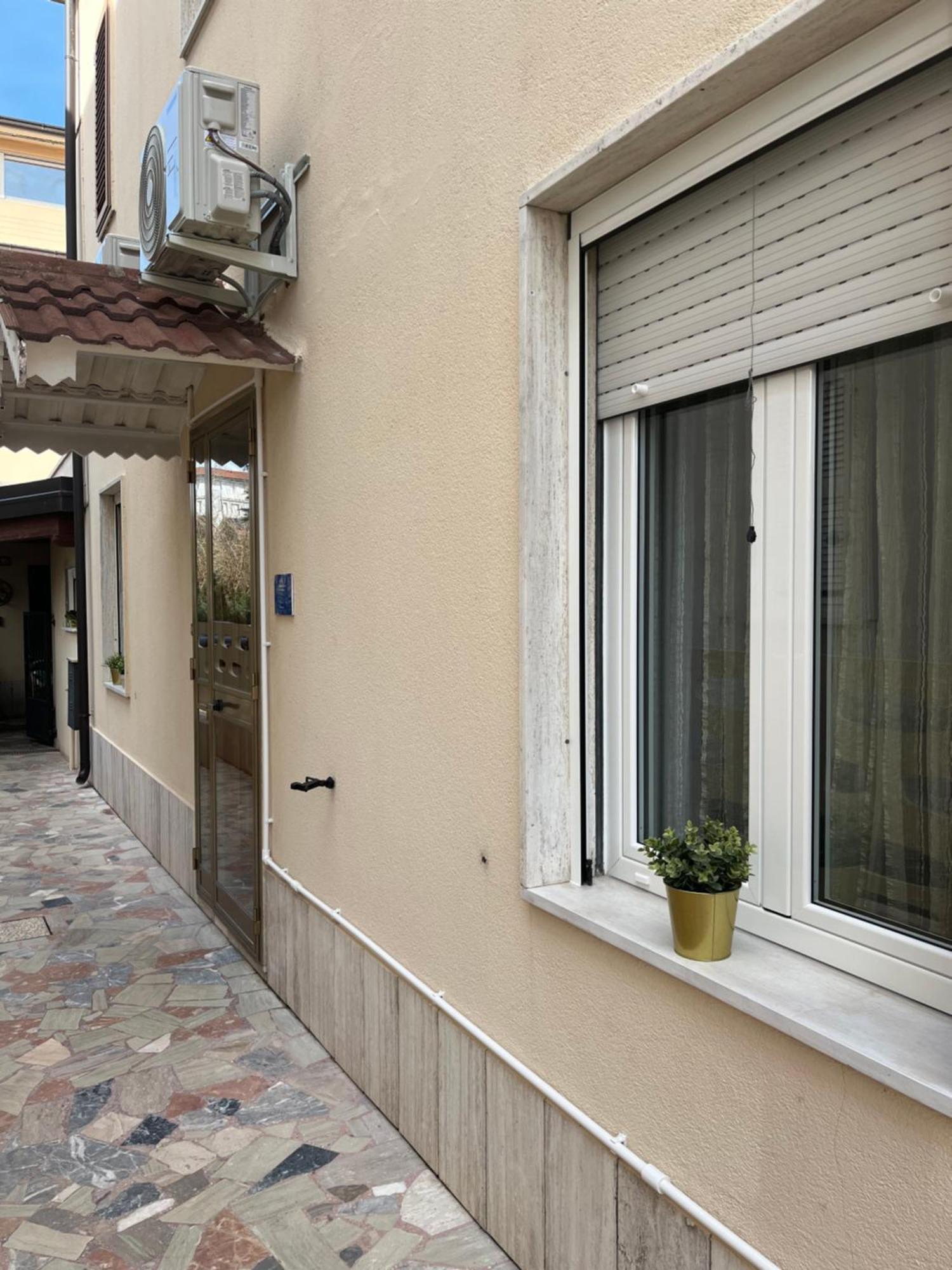 Bouganville Casa Vacanza Ambiente Climatizzato Con Wi Fi 피네토 외부 사진