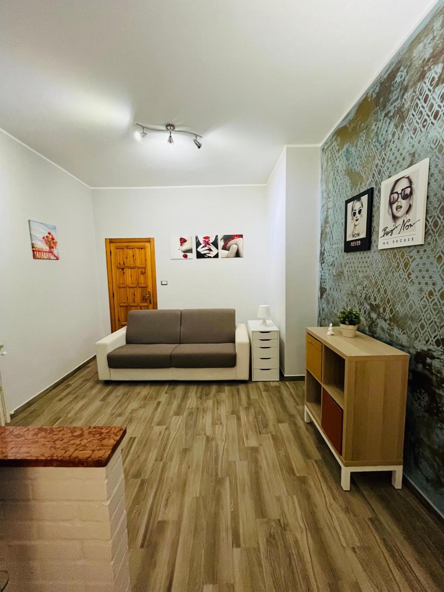 Bouganville Casa Vacanza Ambiente Climatizzato Con Wi Fi 피네토 외부 사진