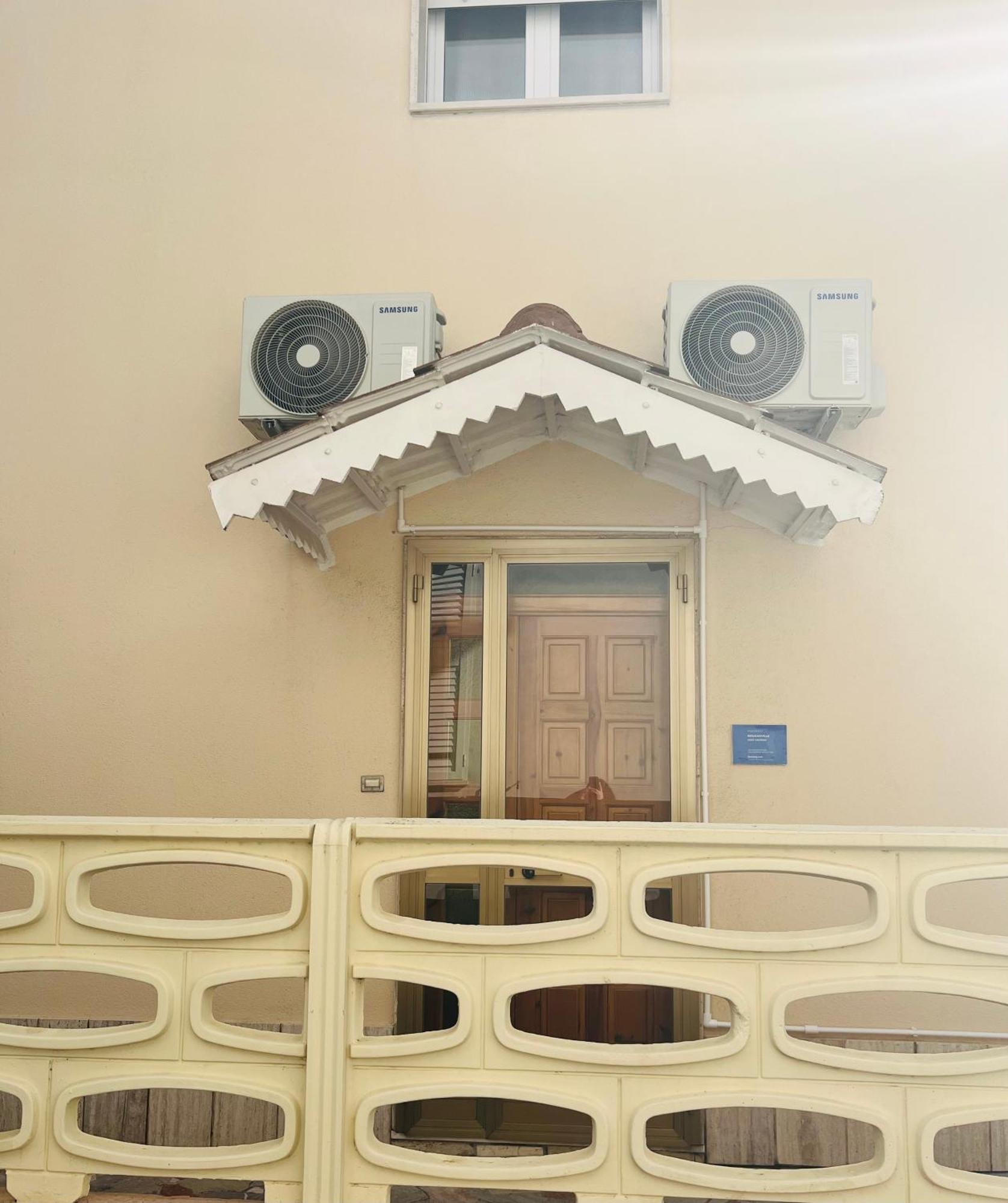 Bouganville Casa Vacanza Ambiente Climatizzato Con Wi Fi 피네토 외부 사진