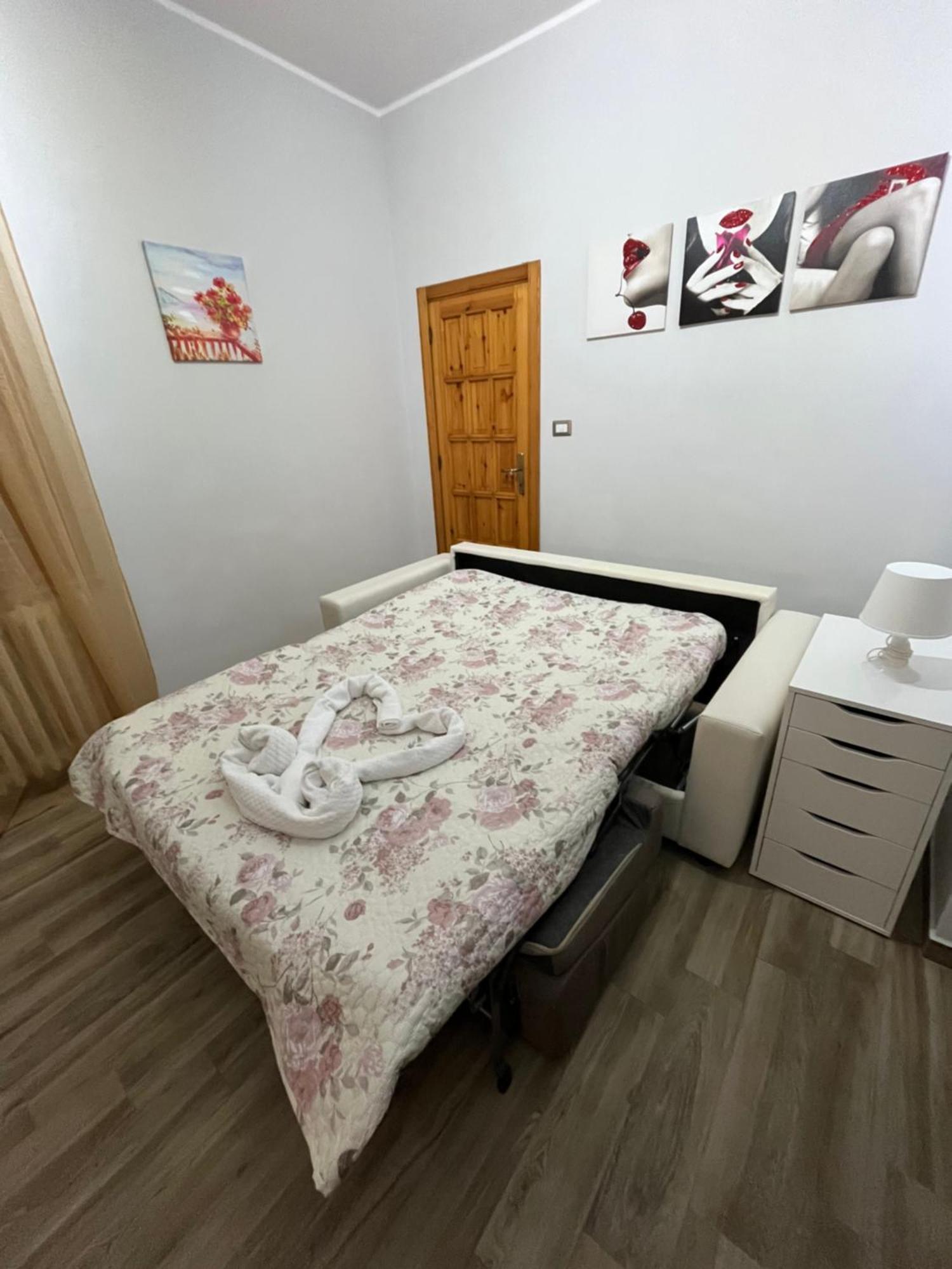 Bouganville Casa Vacanza Ambiente Climatizzato Con Wi Fi 피네토 외부 사진